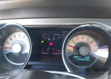 2011 Ford Mustang V6 Premium from USA, damaged, VIN 1ZVBP8EM6B5112240